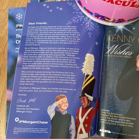 Vintage Radio City Music Hall Bundle: 
2002: 7 items. - Picture 11 of 12